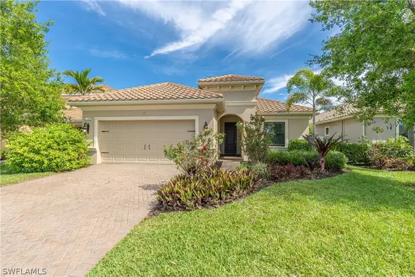 3549 Canopy Circle, Naples, FL 34120