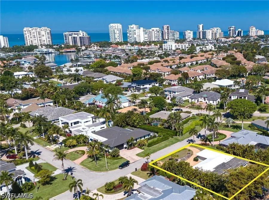 3760 Parkview Way, Naples, FL 34103 - #3