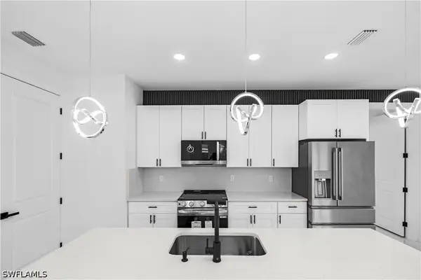 1113 Enrique Street E, Lehigh Acres, FL 33974