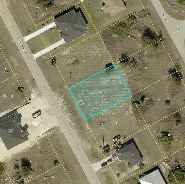 123/125 Milwaukee Boulevard, Lehigh Acres, FL 33974