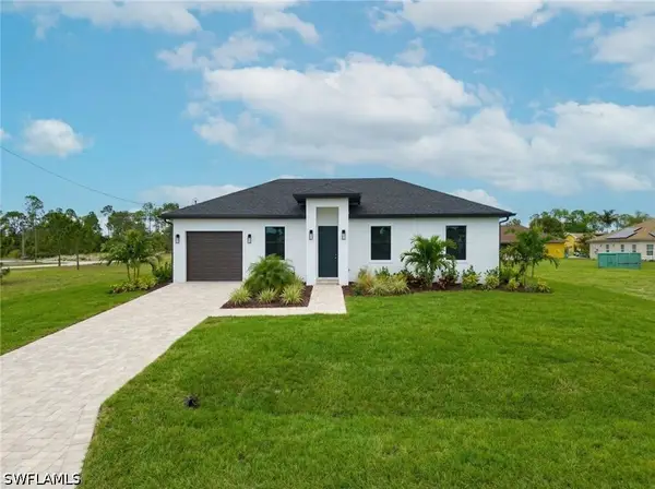 1211 Delores Street E, Lehigh Acres, FL 33974