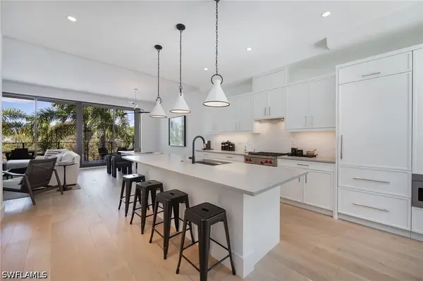 850 Central Avenue #204, Naples, FL 34102