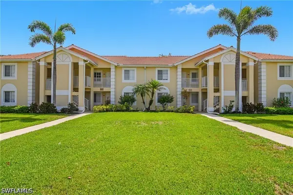 7774 Jewel Lane #203, Naples, FL 34109