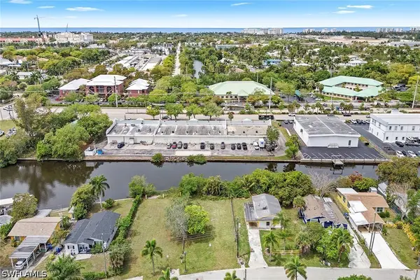 531 13th Street N, Naples, FL 34102