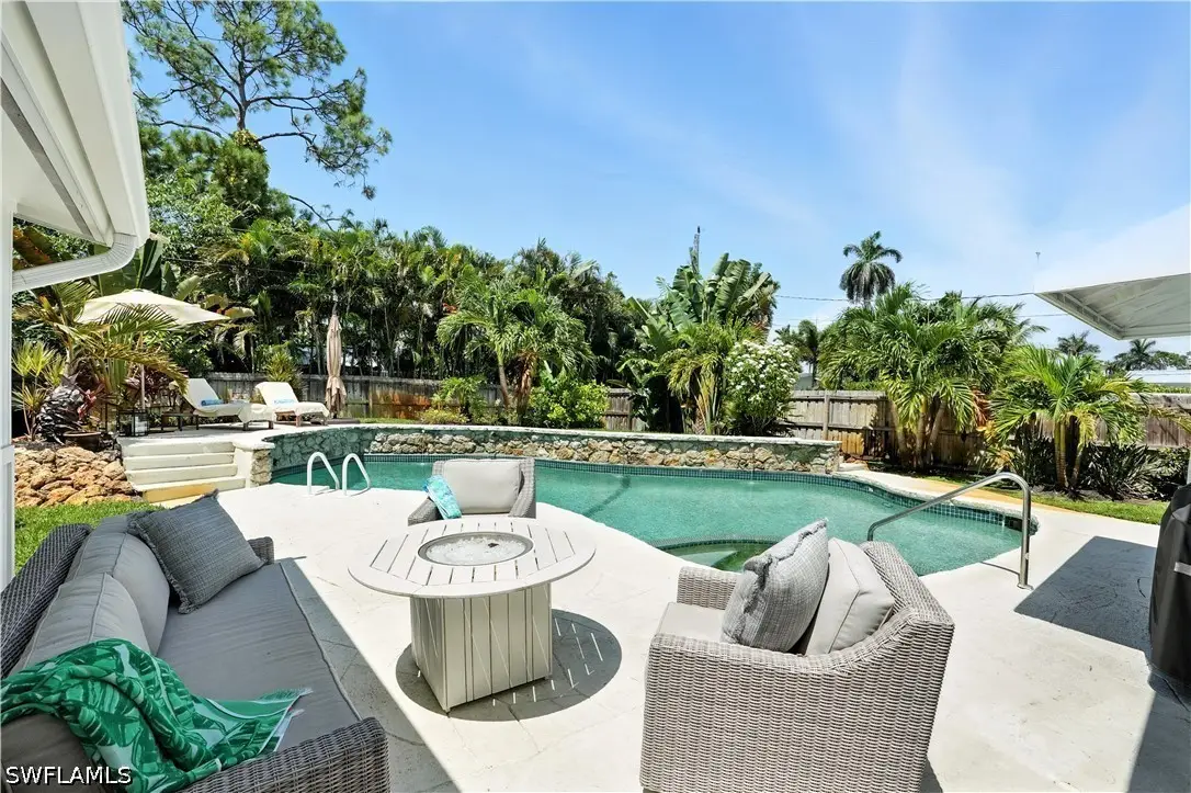 1063 22nd Avenue N, Naples, FL 34103 - #1