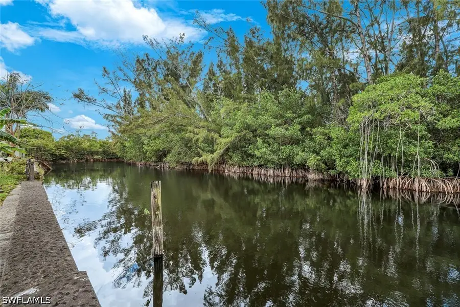 106 Moon Bay Street, Naples, FL 34114 - #2