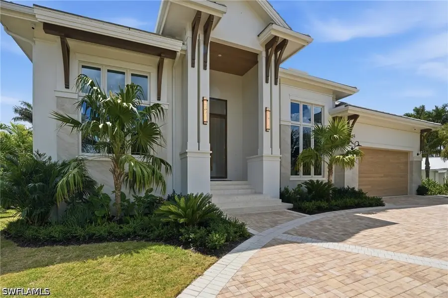 626 Fountainhead Lane, Naples, FL 34103 - #2