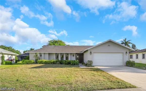 105 Montaubon Court, Naples, FL 34112