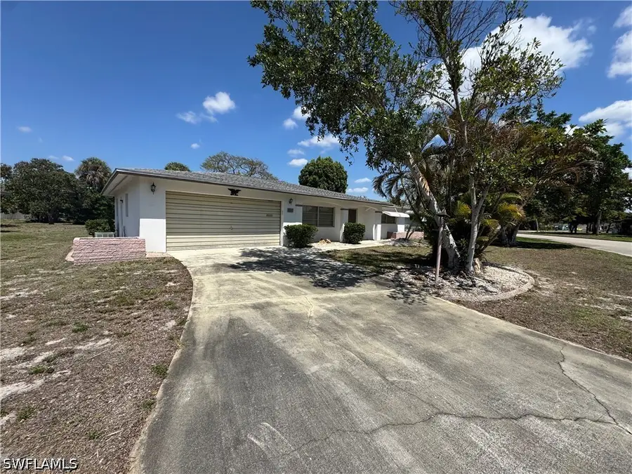 106 E Lake Drive, Lehigh Acres, FL 33936 - #3