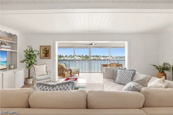 322 Harbour Drive #302D, Naples, FL 34103