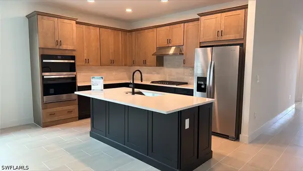 8775 Oceana Way, Naples, FL 34114