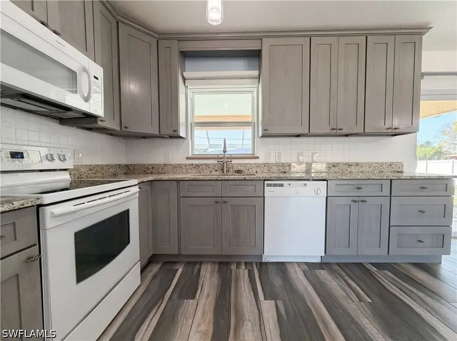 102 SE 43rd Lane, Cape Coral, FL 33904 - #2