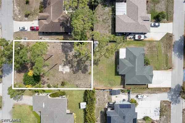 18250 Oak Road, Fort Myers, FL 33967