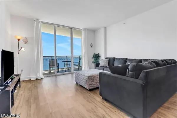 3000 Oasis Grand Boulevard #2004, Fort Myers, FL 33916