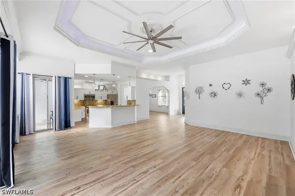 104 12th Avenue Nw, Naples, FL 34120