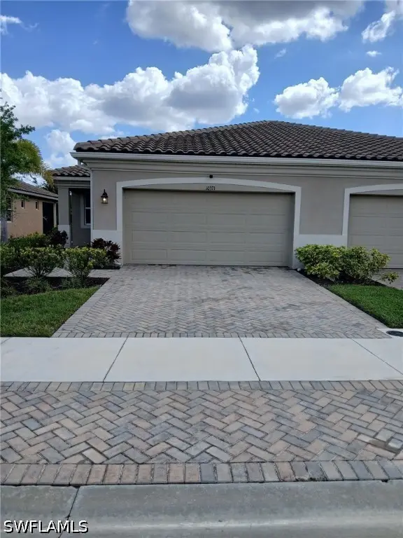 10371 Bonavie Cove Drive, Fort Myers, FL 33966