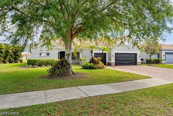 2099 Grove Drive, Naples, FL 34120