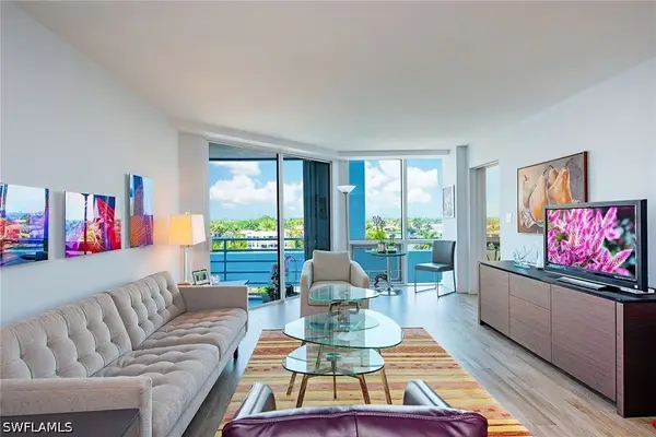 4751 Gulf Shore Boulevard N #704, Naples, FL 34103