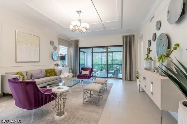 16382 Viansa Way #201, Naples, FL 34110