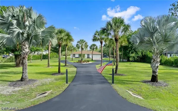 3277 5th Avenue Nw, Naples, FL 34120