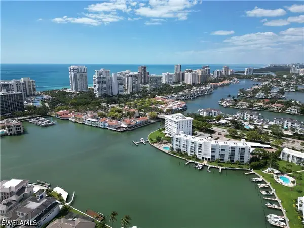 300 Park Shore Drive #1B, Naples, FL 34103
