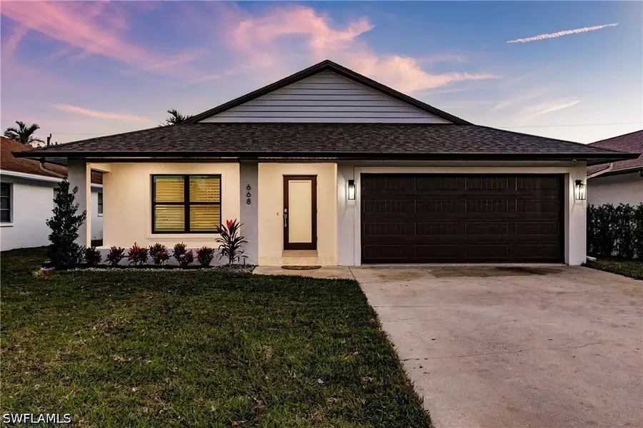 668 104th Avenue N, Naples, FL 34108 - #2