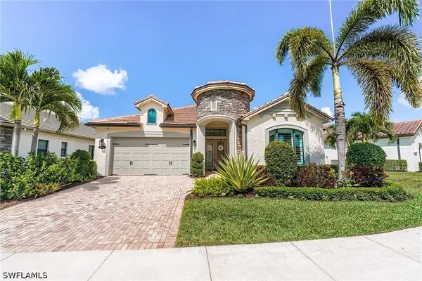 9327 Woodhurst Drive, Naples, FL 34120