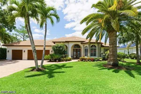 2076 Imperial Circle, Naples, FL 34110