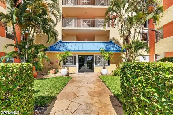 200 Pebble Beach Boulevard #D103, Naples, FL 34113