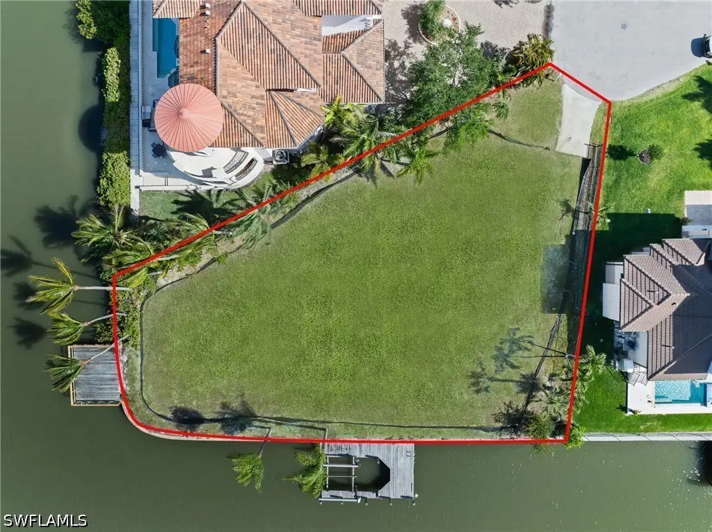 366 Pine Avenue, Naples, FL 34108 - #1