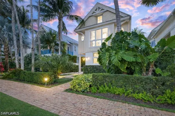 42 6th Street S, Naples, FL 34102