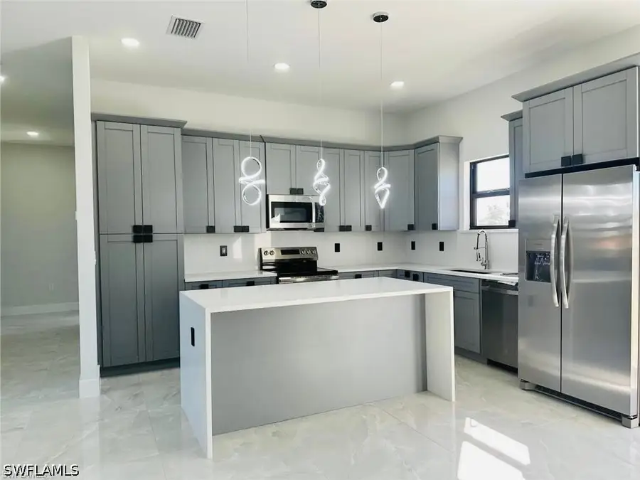 3905 23rd Street Sw, Lehigh Acres, FL 33976 - #3