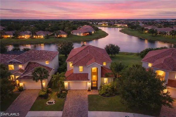 2446 Heydon Circle E, Naples, FL 34120