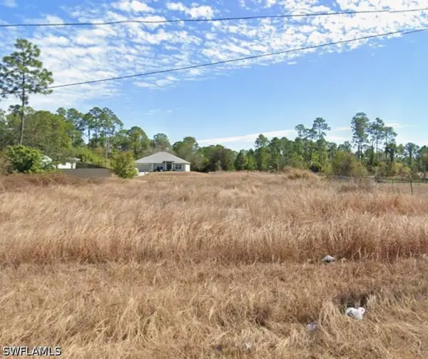 521 Redwood Avenue S, Lehigh Acres, FL 33974