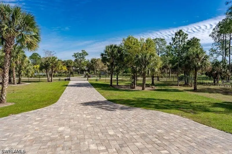 709 15th Street Sw, Naples, FL 34117 - #3