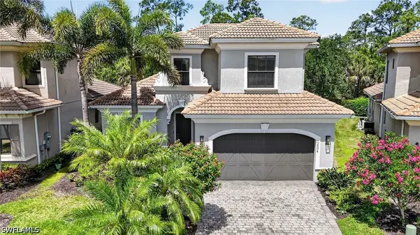 1454 Serrano Circle, Naples, FL 34105