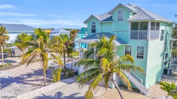 104 Washington Avenue, Fort Myers Beach, FL 33931