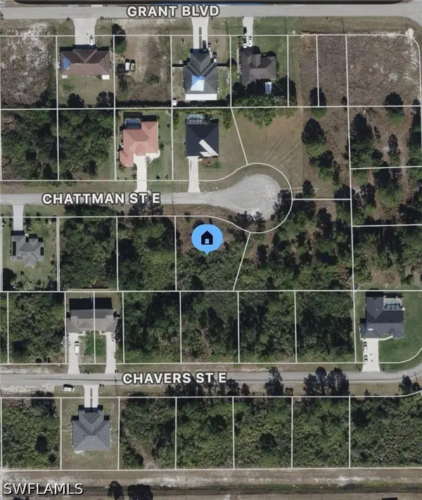 668/670 Chattman Street E, Lehigh Acres, FL 33974