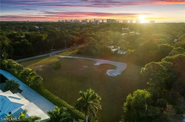 157 Center Street, Naples, FL 34108