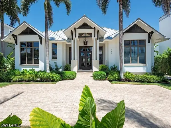 545 13th Avenue S, Naples, FL 34102