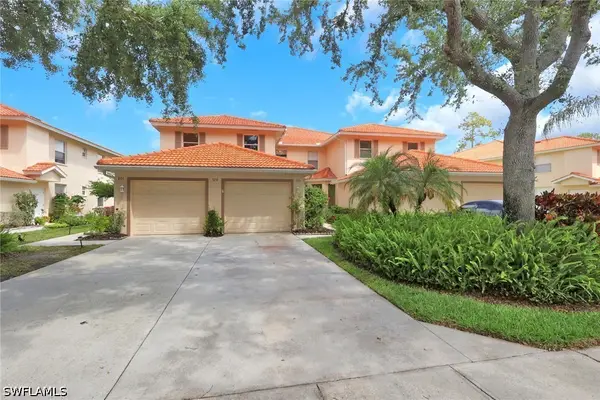 320 Robin Hood Circle #101, Naples, FL 34104