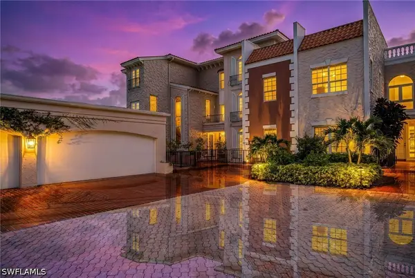 4000 Gulf Shore Boulevard N #3300, Naples, FL 34103