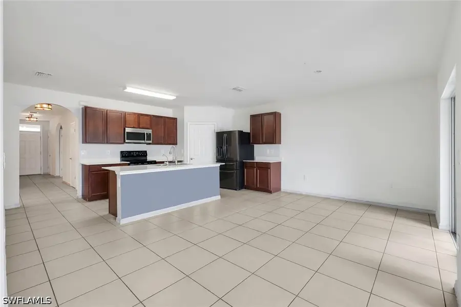 8117 Sandpiper Road, Fort Myers, FL 33967 - #3