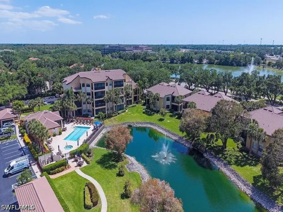 160 160 Vintage Circle, Naples, FL 34119 - #3