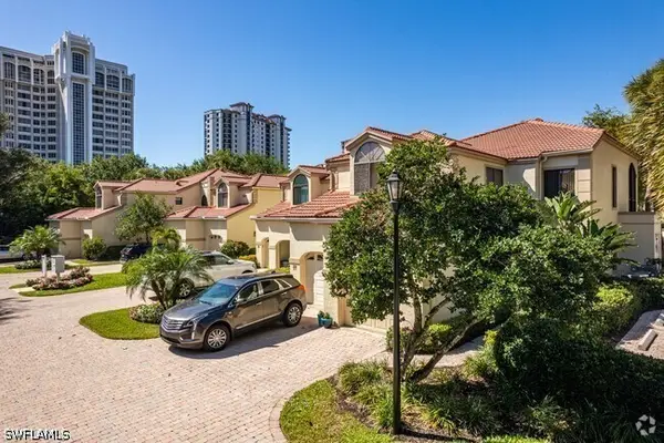 7056 Pelican Bay Boulevard #B201, Naples, FL 34108