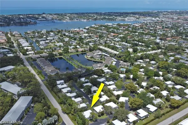 265 Lanchester Court #39, Naples, FL 34112