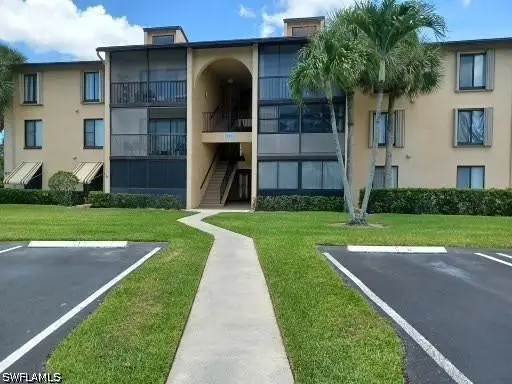 806 Sky Pine Way # B3, Green Acres, FL 33415