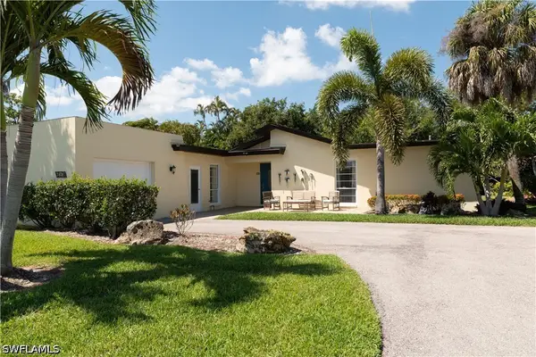 3810 Estero Bay Lane #F6, Naples, FL 34112