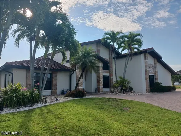 2727 SE 24th Place, Cape Coral, FL 33904