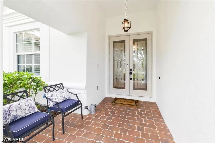 5640 Lago Villaggio Way, Naples, FL 34104 - #3